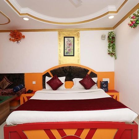 Hotel Prateek Pachmarhi Pachmarhī エクステリア 写真