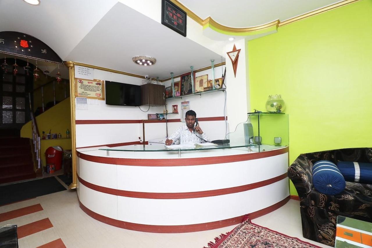 Hotel Prateek Pachmarhi Pachmarhī エクステリア 写真